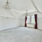 Rent 4 bedroom flat in North West England