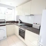 Flat to rent in Woking, Surrey GU22