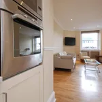 Rent 2 bedroom apartment of 92 m² in London