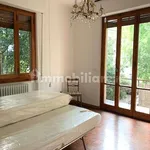 Rent 5 bedroom apartment of 100 m² in Florence