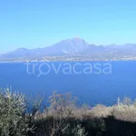 Rent 3 bedroom apartment of 75 m² in Torri del Benaco