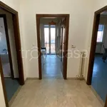 Rent 5 bedroom apartment of 80 m² in Adria