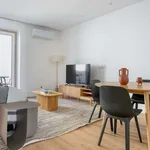 Rent 2 bedroom apartment of 71 m² in lisbon