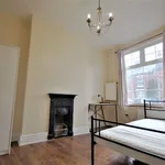 Rent 4 bedroom house in West Midlands