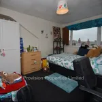 Rent 4 bedroom house in Leeds