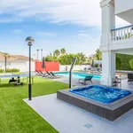 Rent 5 bedroom house of 1100 m² in Marbella