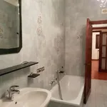 Rent 4 bedroom house of 180 m² in Bari