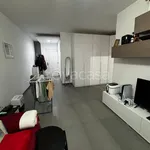 Affitto 2 camera appartamento di 62 m² in Napoli