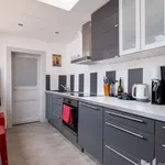 Maison de 167 m² avec 5 chambre(s) en location à Lille