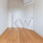 Rent 2 bedroom apartment of 65 m² in Lisbon