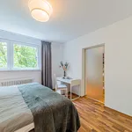 Miete 3 Schlafzimmer wohnung von 92 m² in Frankfurt