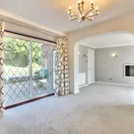 Rent 4 bedroom house in  Reading