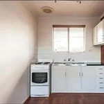 Rent 1 bedroom apartment in Footscray