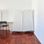 Rent a room in lisbon