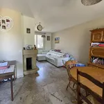 Maison de 106 m² avec 2 chambre(s) en location à Saint-Agnant-de-Versillat