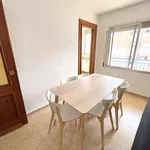 Rent a room of 125 m² in valencia