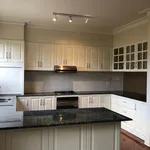 Rent 4 bedroom house in Melbourne