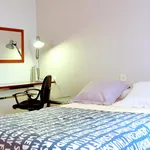 Rent 4 bedroom apartment in Alicante