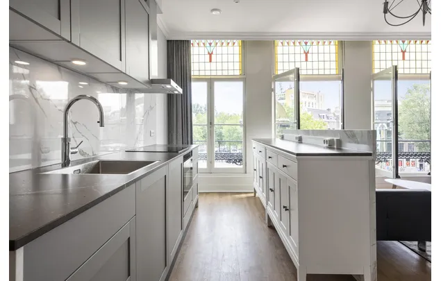 Huur 2 slaapkamer appartement van 60 m² in Amsterdam