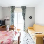 Rent a room of 100 m² in milan