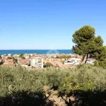 Rent 5 bedroom apartment of 170 m² in Pescara