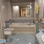 Rent 5 bedroom apartment of 150 m² in Rome