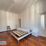 Rent 5 bedroom apartment of 117 m² in Milan