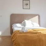 Rent a room in madrid