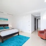 Alquilo 2 dormitorio apartamento de 171 m² en Puerto Banús