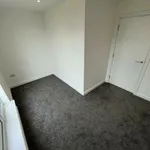 Rent 3 bedroom apartment in Yorkshire And The Humber