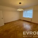 Pronajměte si 2 ložnic/e byt o rozloze 72 m² v Prague