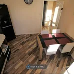 Rent 2 bedroom flat in Bradford