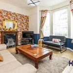 Rent 5 bedroom flat in North West England