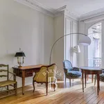 Rent 6 bedroom apartment of 209 m² in Paris