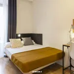 Rent a room of 110 m² in Madrid