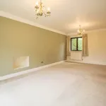 Rent 3 bedroom house in Esher