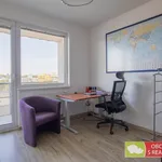 Pronajměte si 3 ložnic/e byt o rozloze 107 m² v Prague