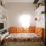 Rent 1 bedroom apartment of 18 m² in Paris