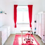 Rent a room in lisbon