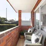 Rent 2 bedroom apartment in Drummoyne