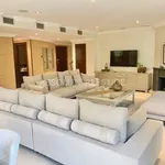 Rent 2 bedroom apartment of 185 m² in Marbella