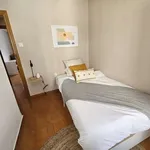 Rent a room of 90 m² in valencia