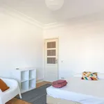 Rent a room in lisbon