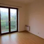 Très bel appartement meublé à Woluwe Saint Lambert. Avec 1 chambre, 1 salle de bain, parquet, terrasse, place de parking, terrasse.