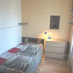 Maison de 41 m² avec 3 chambre(s) en location à UsselT