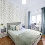 Rent a room in lisbon