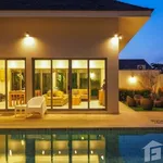 Rent 3 bedroom house of 100 m² in Phuket