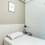 Alquilar 4 dormitorio apartamento en barcelona