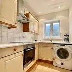 Maisonette to rent in Park Street, Slough SL1