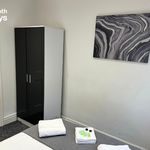 Rent 3 bedroom flat of 34 m² in Preston